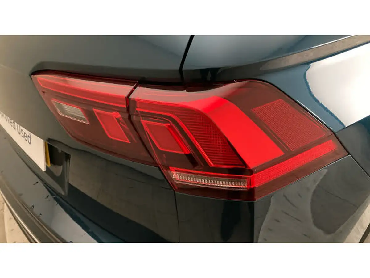 2021-volkswagen-tiguan-15-tsi-r-line-big-44