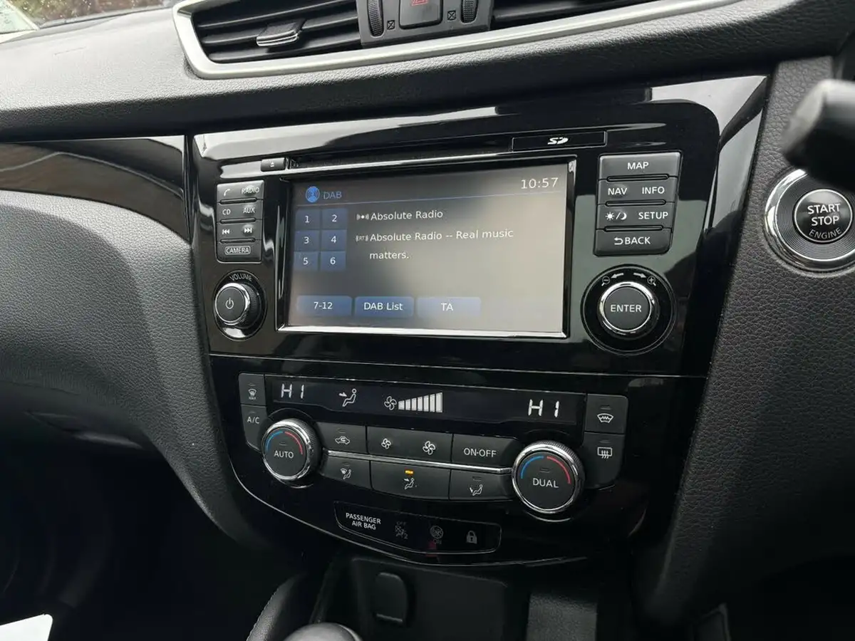 2017-nissan-qashqai-16dci-tekna-xtronic-cvt-big-37
