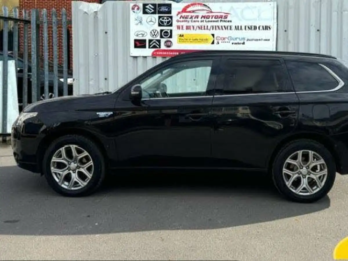 2015-mitsubishi-outlander-20-gx4h-big-19