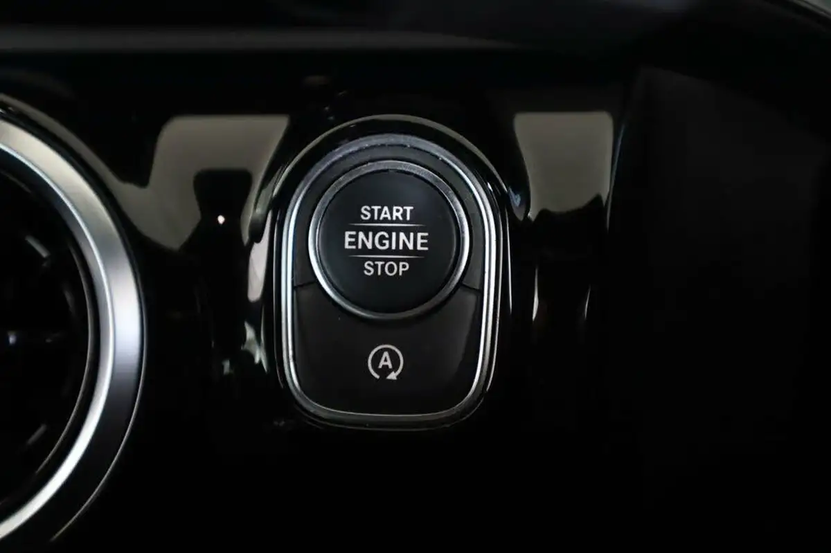 2019-mercedes-benz-a-class-15d-a180d-sport-executive-hatchback-5d-7g-dct-big-24