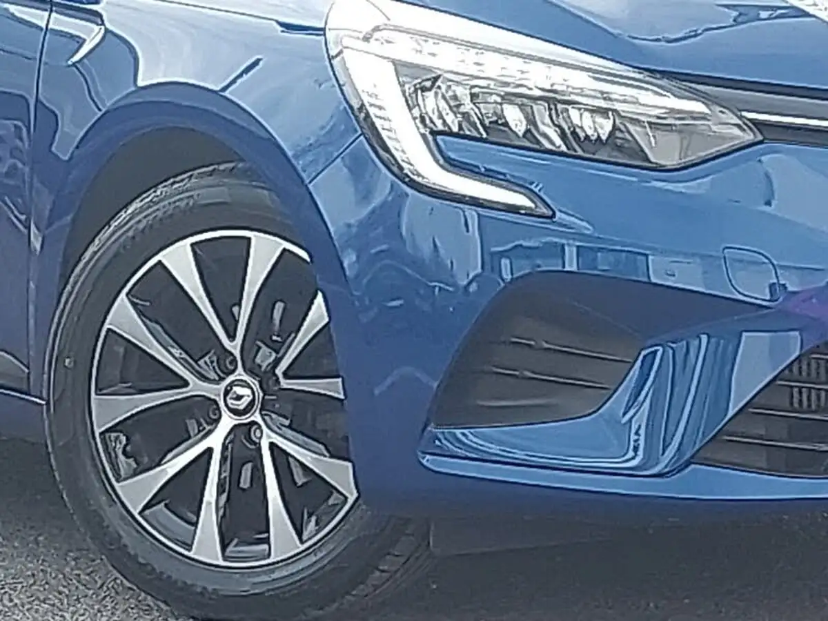 2022-renault-clio-10-tce-iconic-edition-big-8