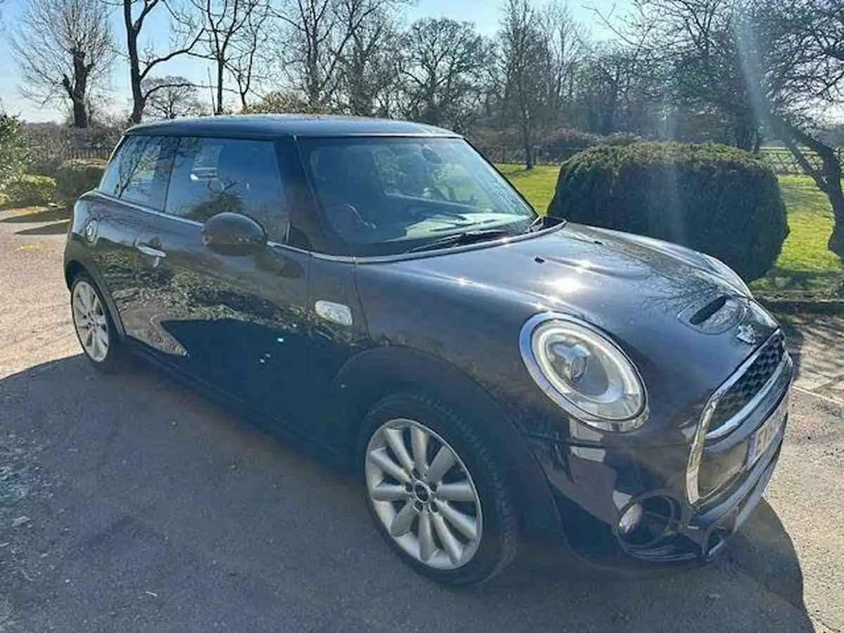 2016-mini-cooper-20-cooper-s-chili-ss-hatchback-3d-big-5