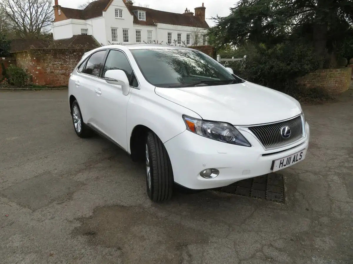 2011-lexus-rx-450h-35-se-i-4x4-big-0