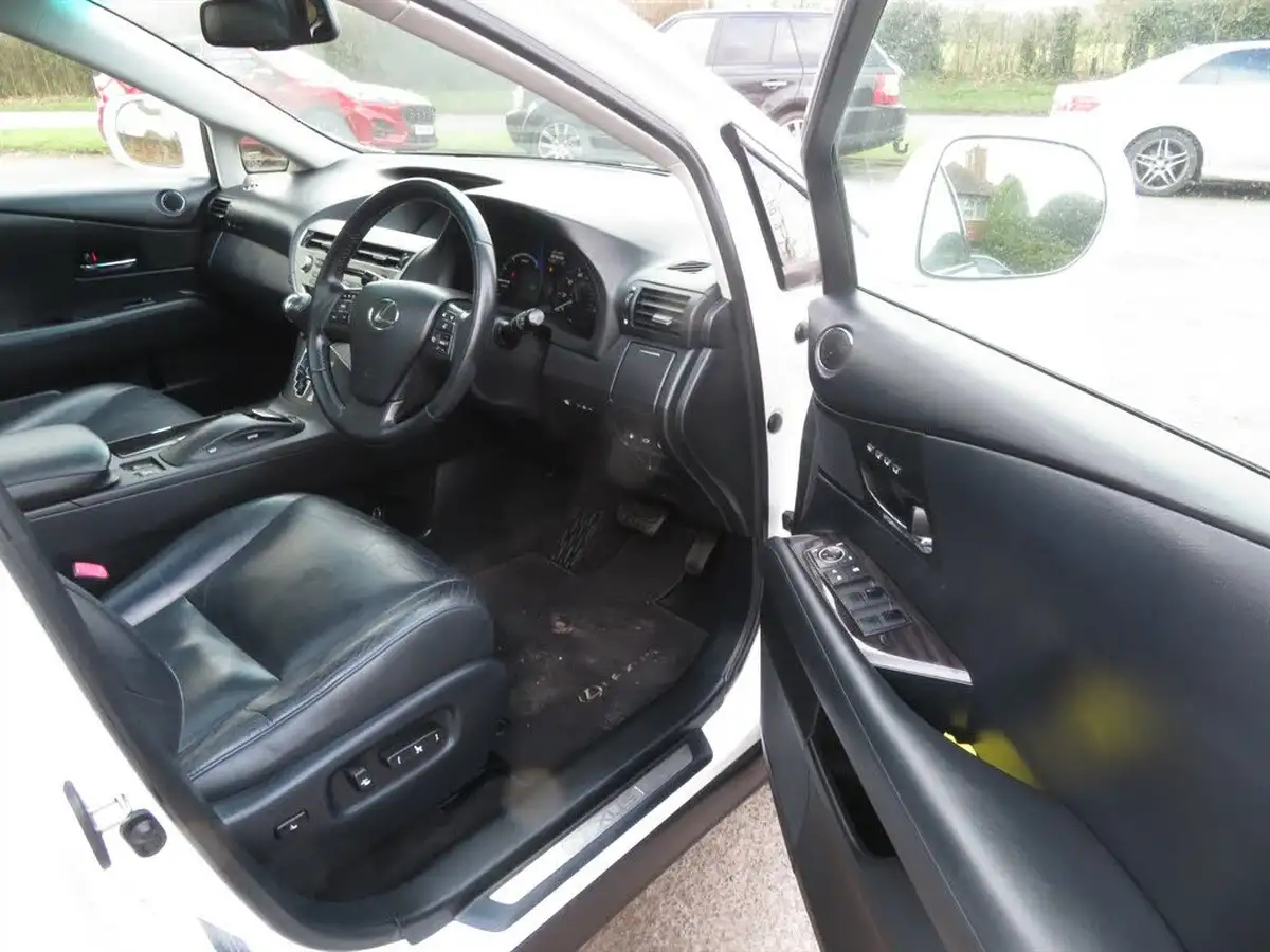 2011-lexus-rx-450h-35-se-i-4x4-big-24