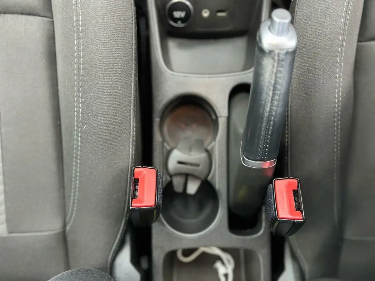 2014-ford-fiesta-10-zetec-100ps-ecoboost-ss-5d-big-41