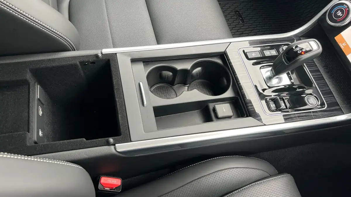 2024-jaguar-xe-20-d200-r-dynamic-hse-black-big-23