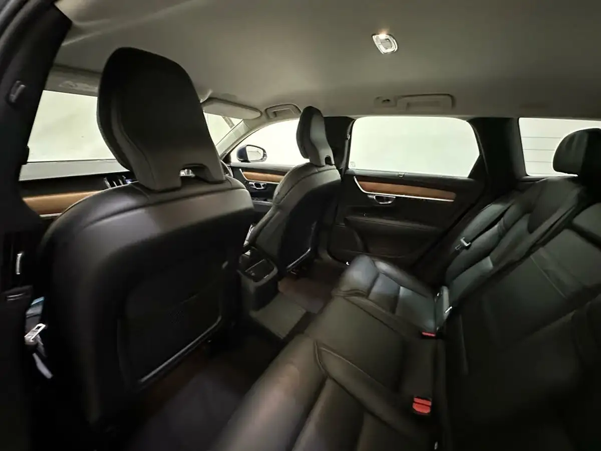 2020-volvo-v90-20-t8-inscription-plus-big-26