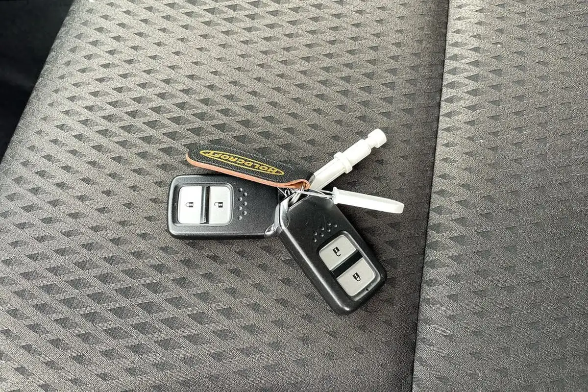 2018-honda-jazz-13-i-vtec-ex-navi-cvt-big-29