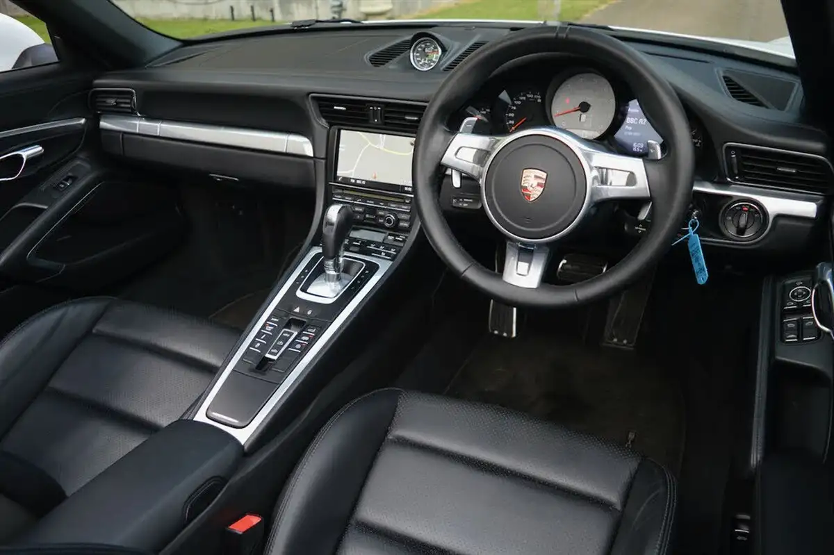 2013-porsche-911-38-carrera-s-cabriolet-pdk-big-16