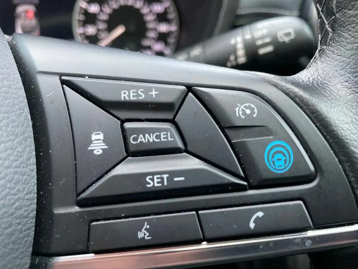 2021-nissan-juke-10-dig-t-tekna-big-16