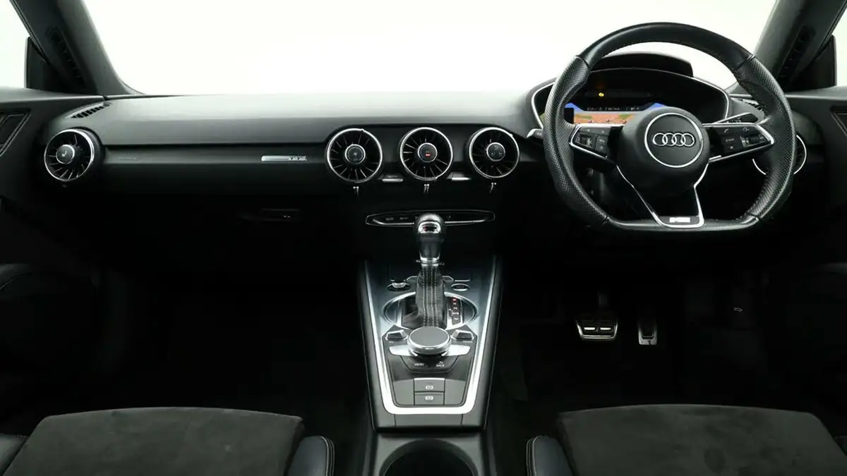 2021-audi-tt-coupe-20-45-tfsi-s-line-big-16