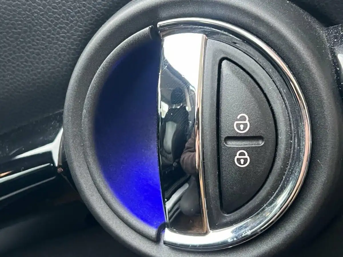 2018-mini-cooper-20-cooper-s-series-ii-ss-hatchback-3d-big-32