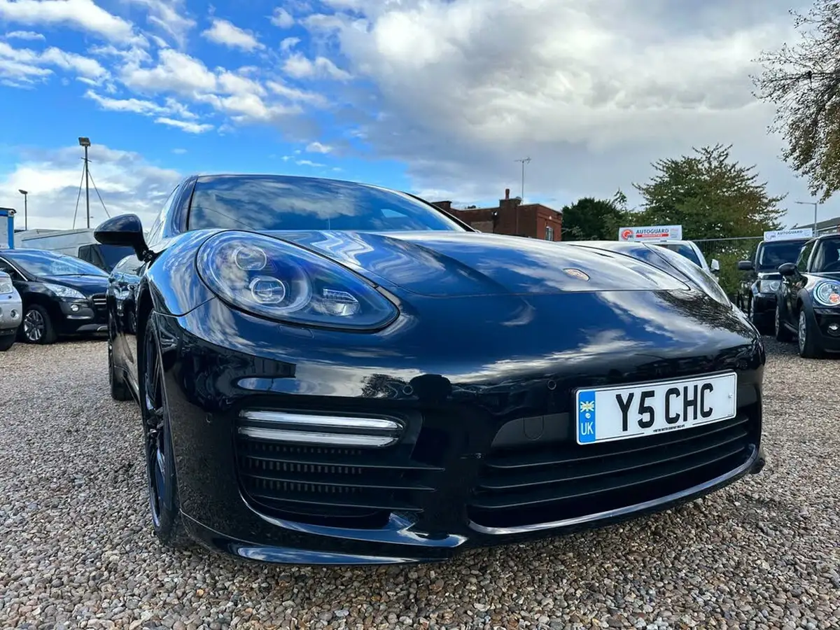 2016-porsche-panamera-48-turbo-big-27