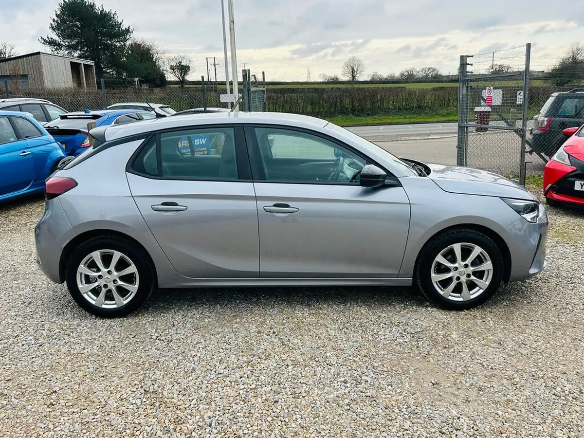 2021-vauxhall-corsa-12i-se-edition-big-9