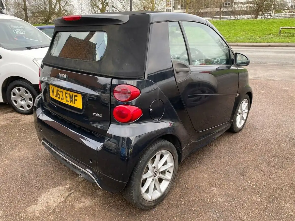 2013-smart-fortwo-10-passion-71bhp-cabriolet-big-11