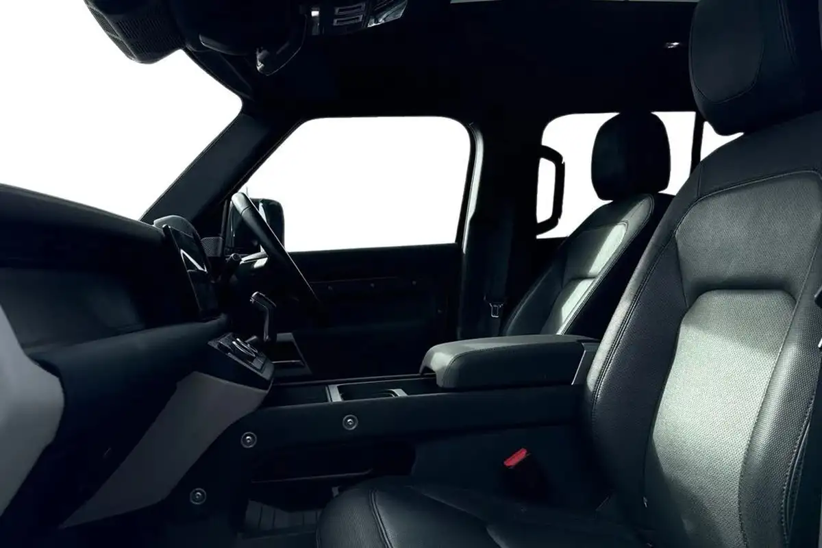 2023-land-rover-110-defender-30-d300-x-dynamic-se-big-2