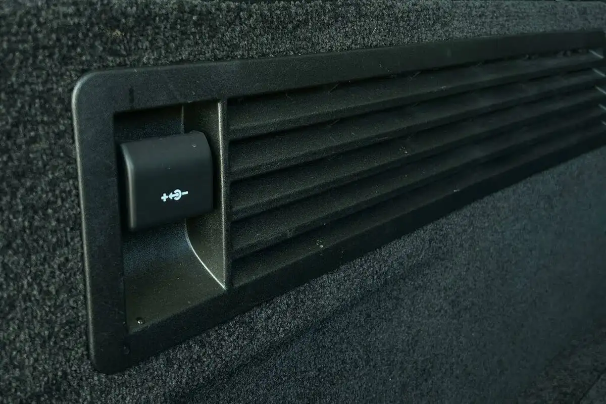 2021-land-rover-range-rover-30-d300-westminster-black-big-68