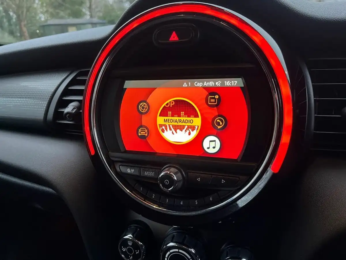 2019-mini-cooper-15-cooper-classic-hatchback-5d-auto-big-20