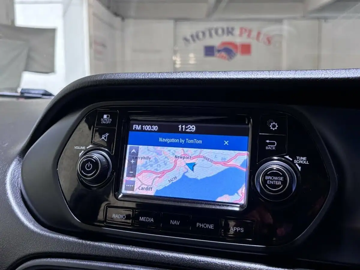 2017-fiat-tipo-14-lounge-hatchback-big-26