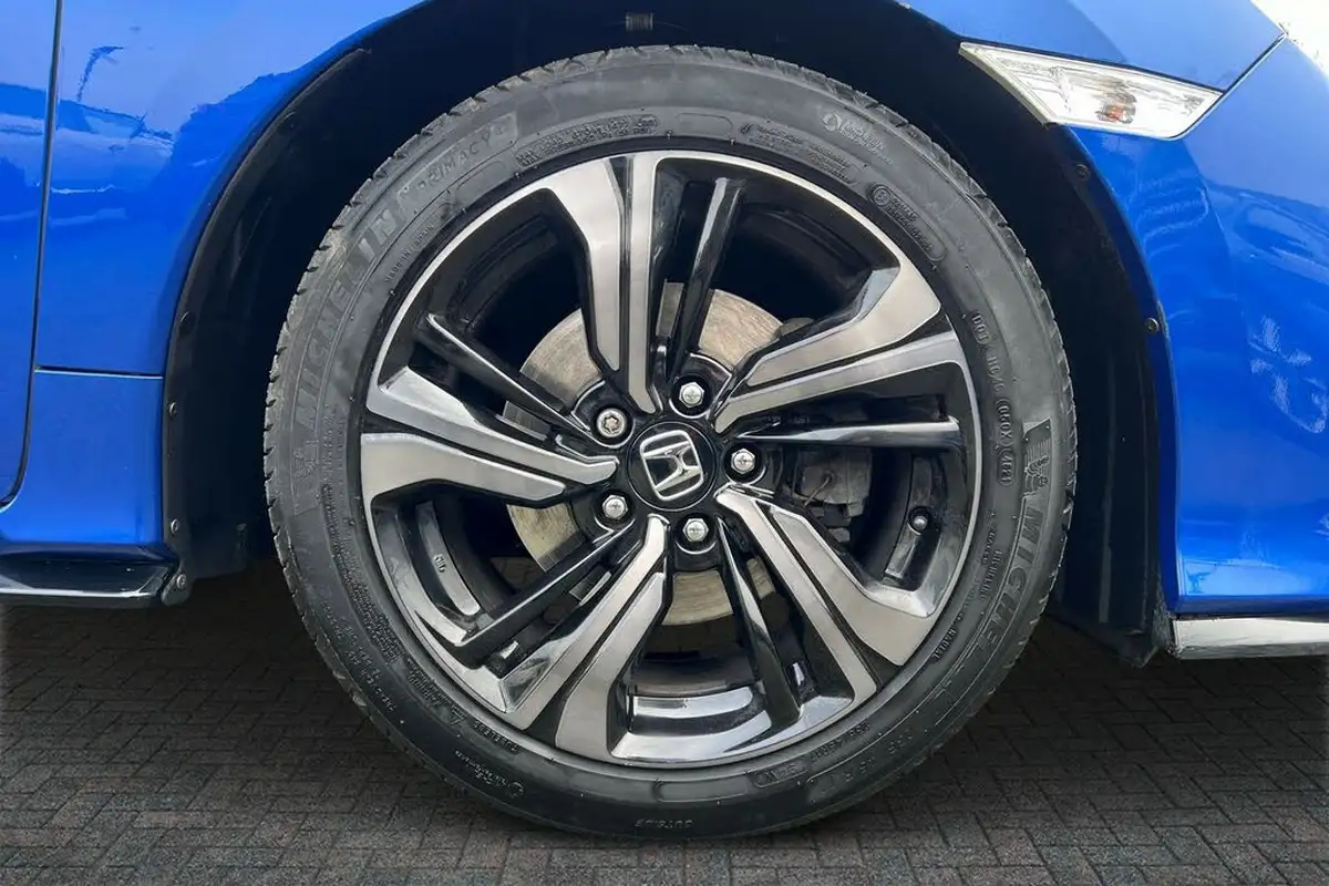 2017-honda-civic-15-vtec-turbo-sport-ss-big-8
