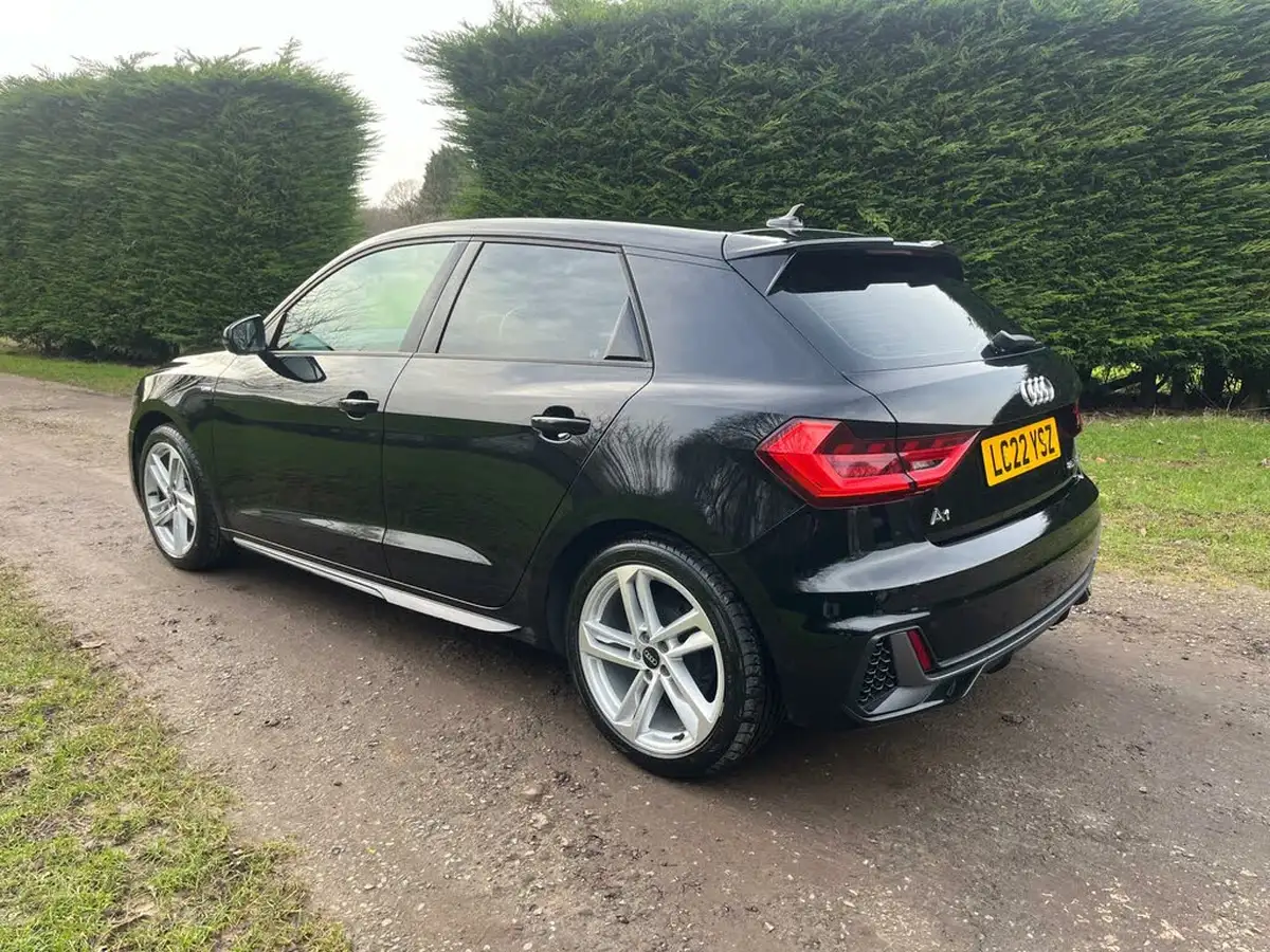 2022-audi-a1-10-25-tfsi-s-line-big-6
