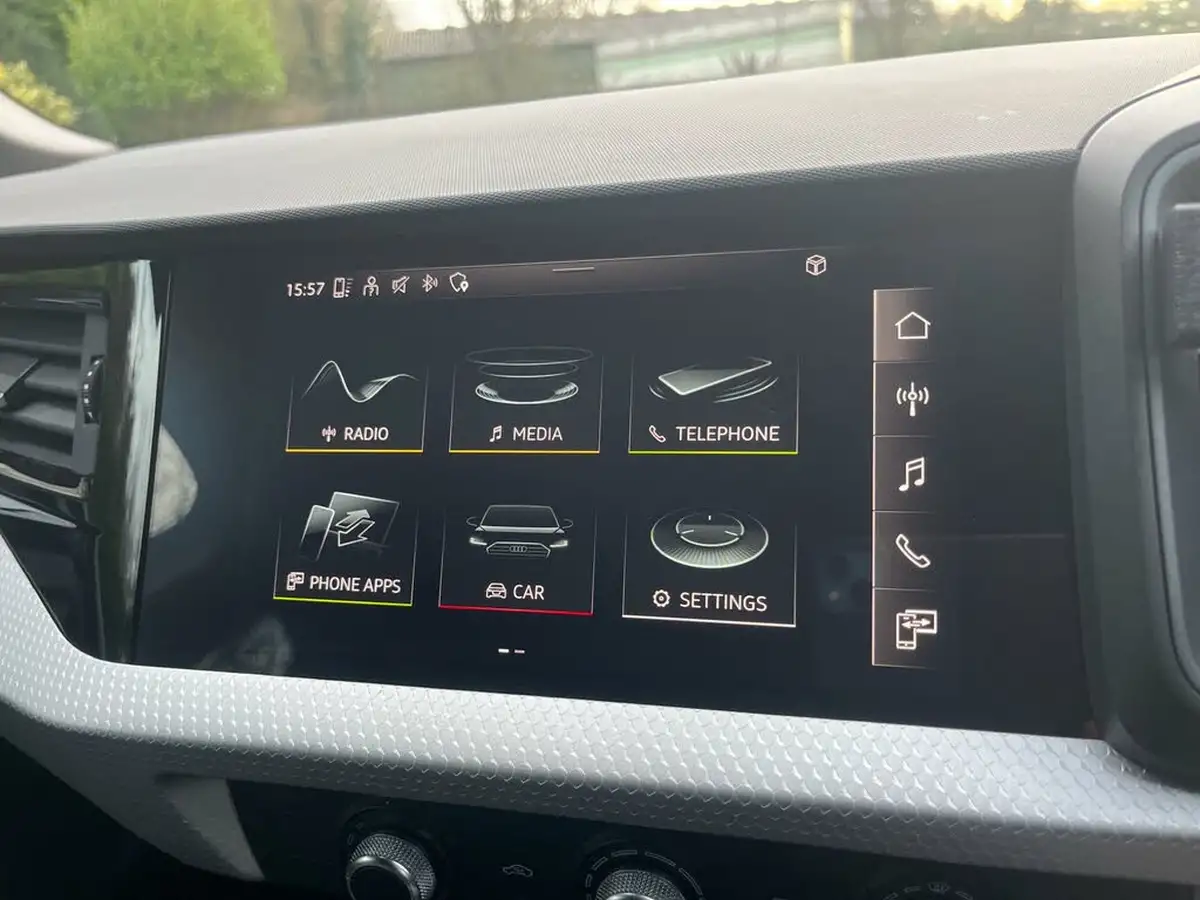 2022-audi-a1-10-25-tfsi-s-line-big-29