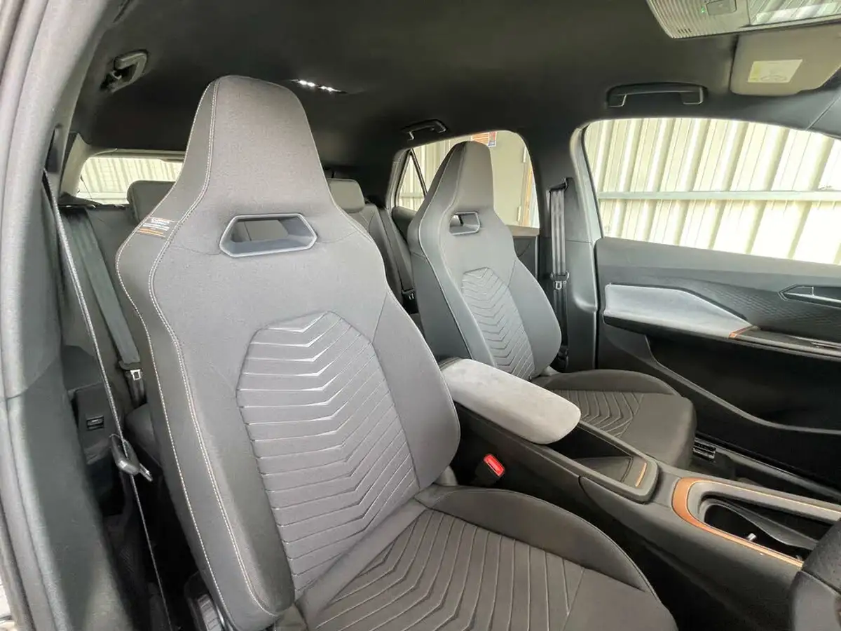 2024-cupra-born-e-v1-230ps-58kwh-e-boost-big-22