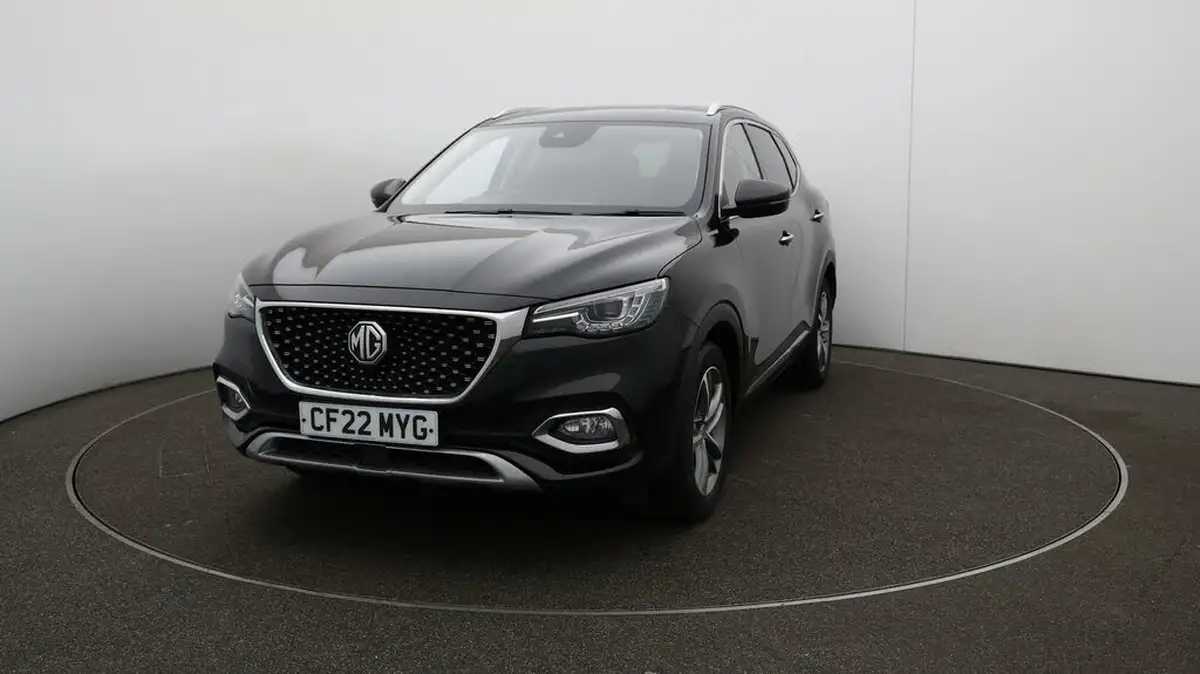 2022-mg-hs-15t-gdi-exclusive-162ps-big-38