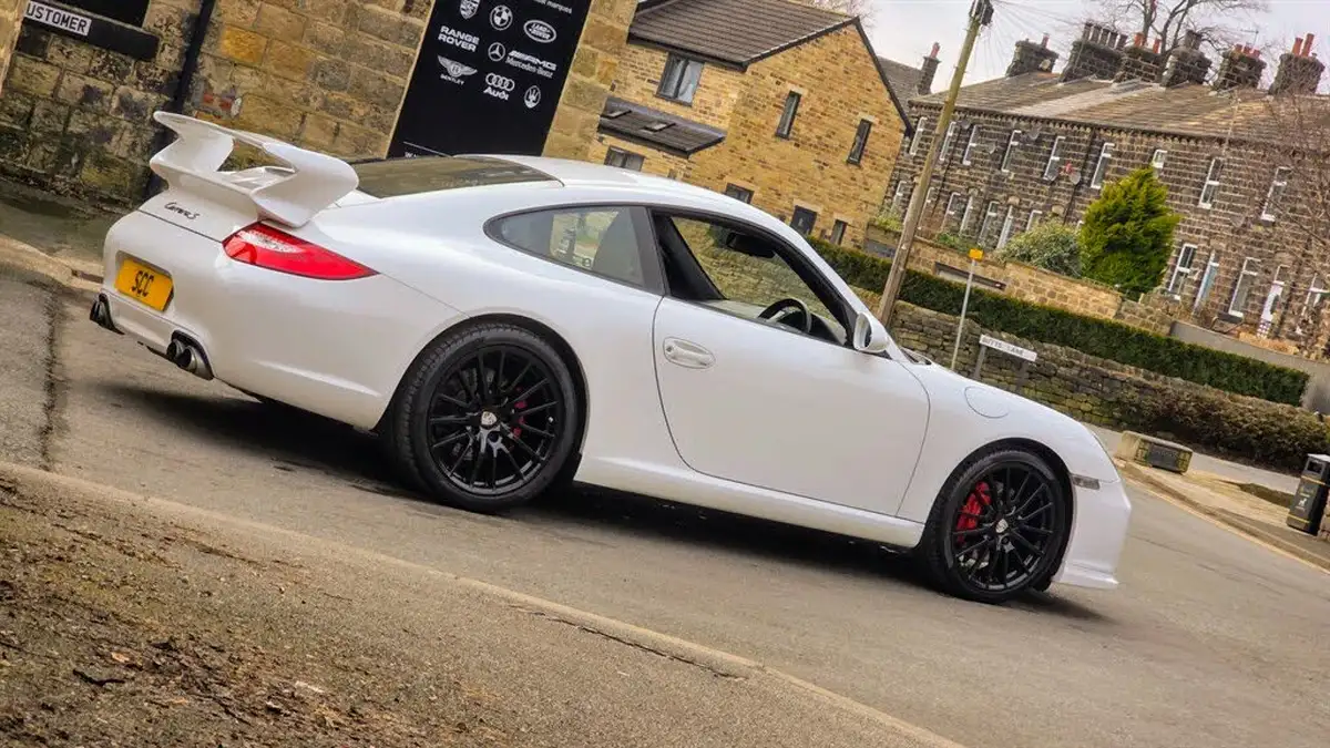 2011-porsche-911-38-carrera-s-rwd-coupe-pdk-big-15