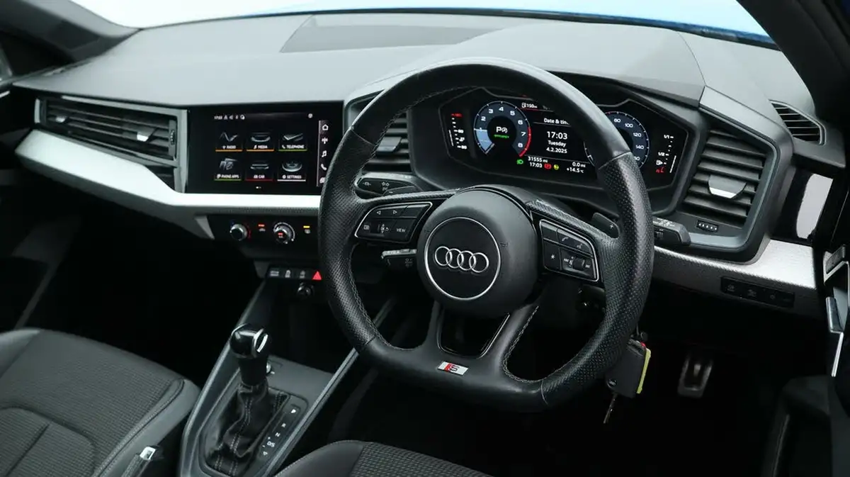 2022-audi-a1-10-30-tfsi-black-edition-s-tronic-big-9