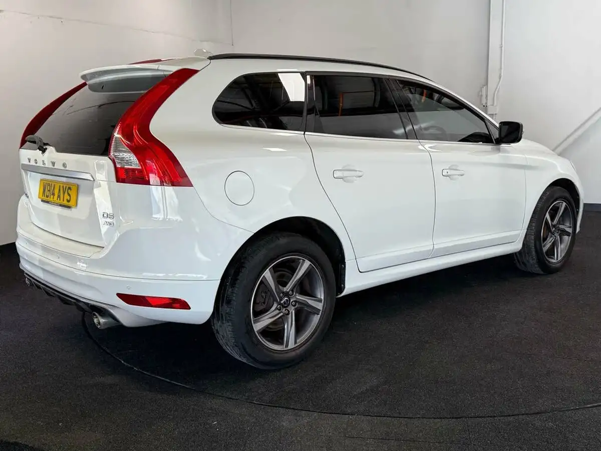 2014-volvo-xc60-24td-d5-r-design-215bhp-geartronic-big-7