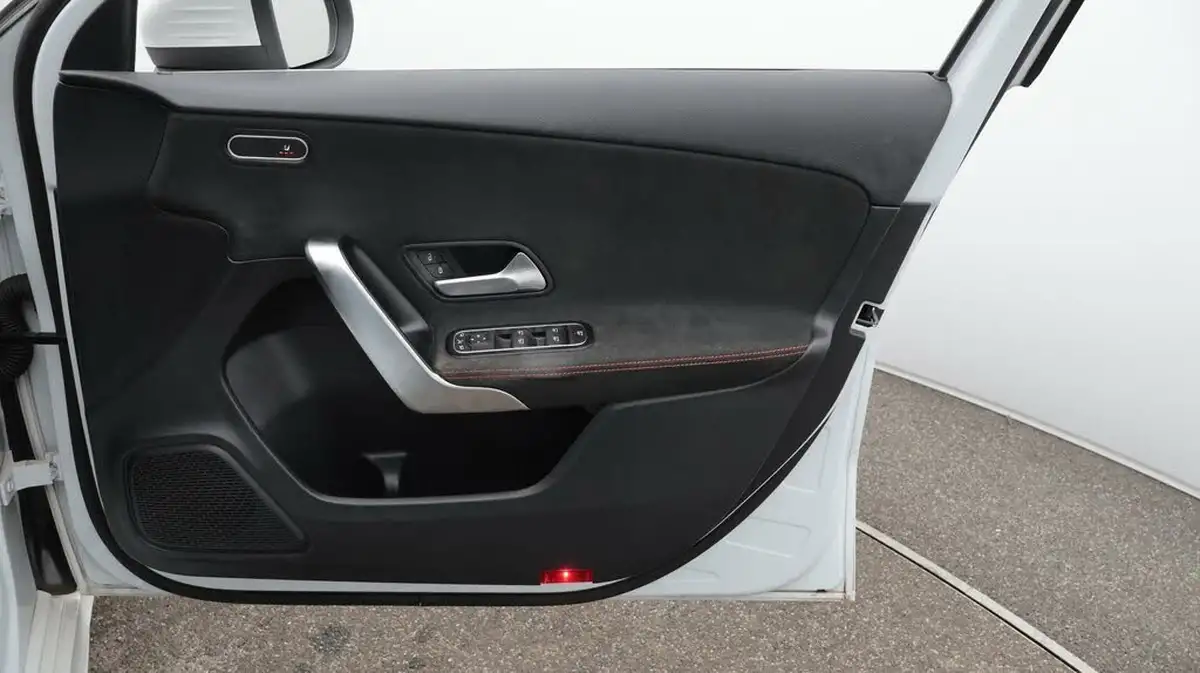 2020-mercedes-benz-a-class-13-a200-amg-line-executive-hatchback-5d-7g-dct-big-15