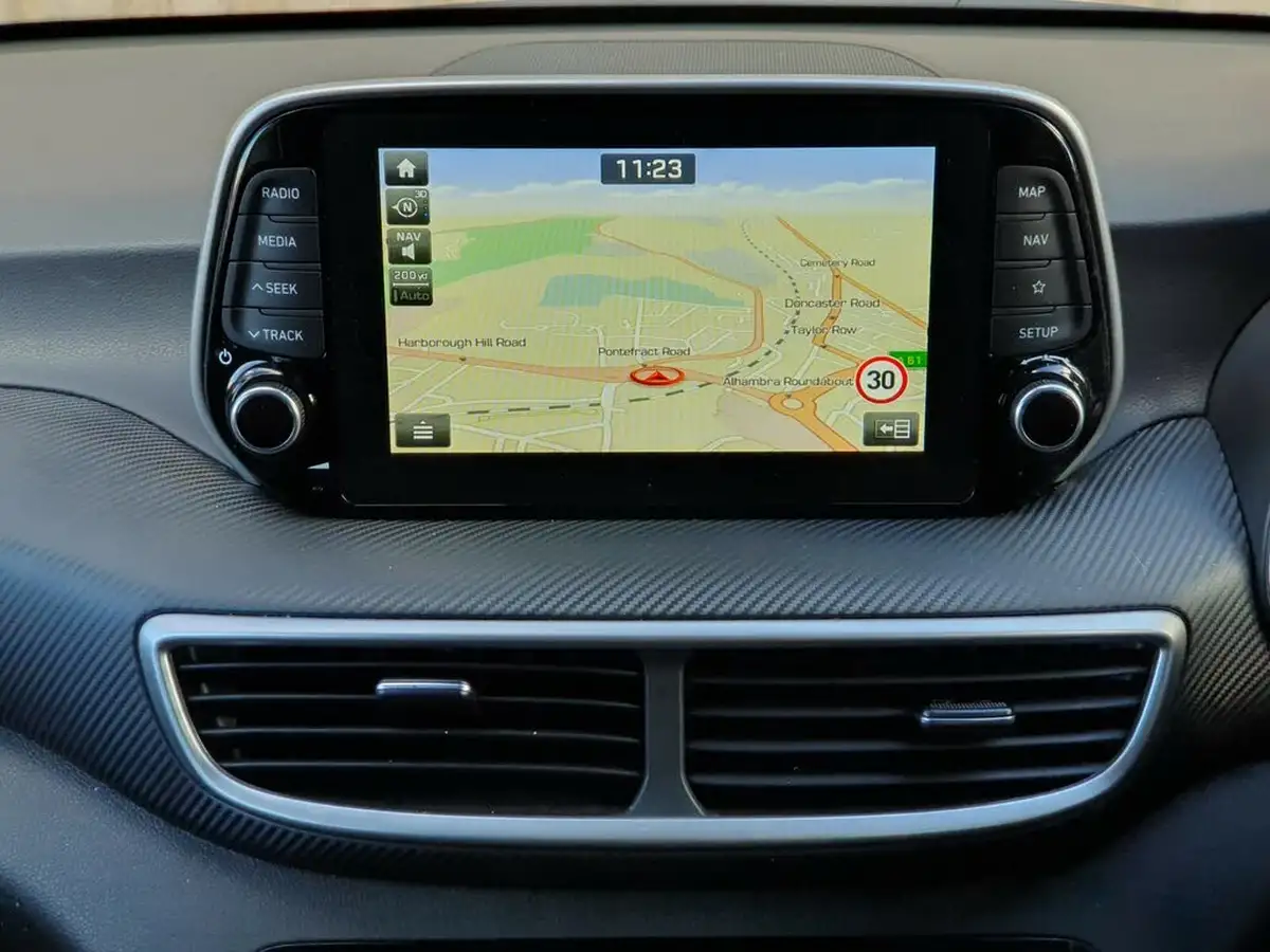 2019-hyundai-tucson-16-gdi-se-nav-big-16