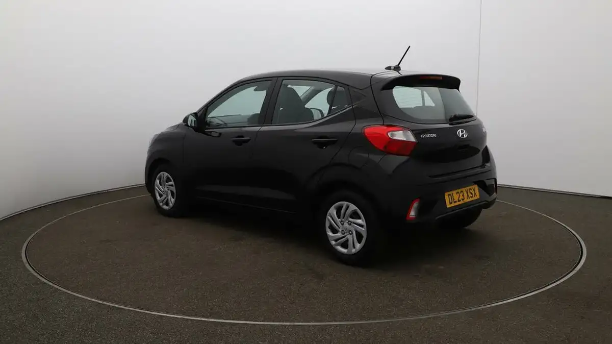 2023-hyundai-i10-10-se-big-59
