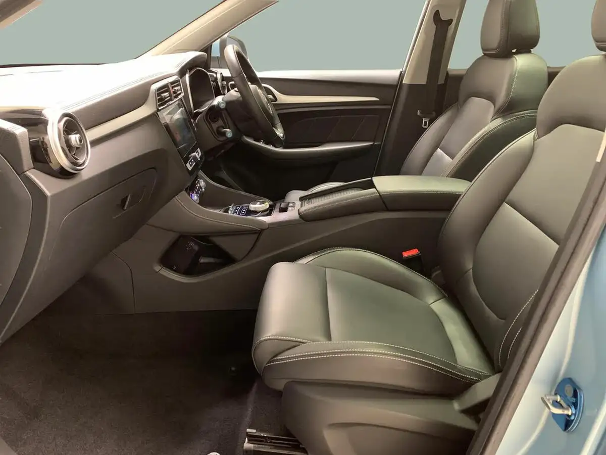 2020-mg-zs-suv-e-exclusive-ev-big-1