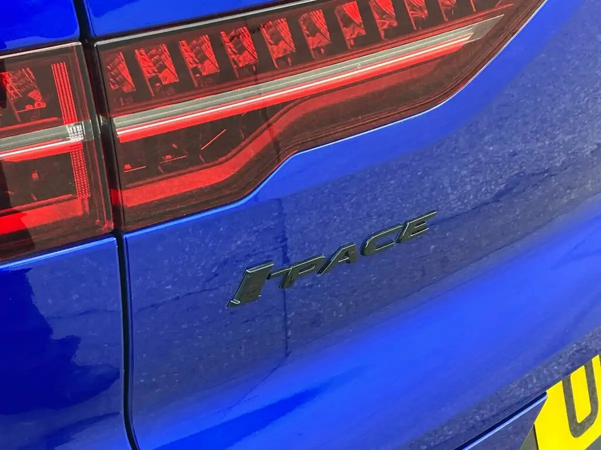 2020-jaguar-i-pace-ev400-hse-big-34