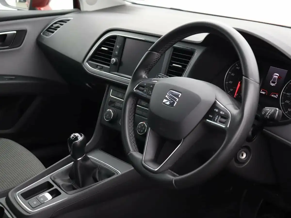 2019-seat-leon-15-tsi-evo-se-dynamic-ss-hatchback-big-11