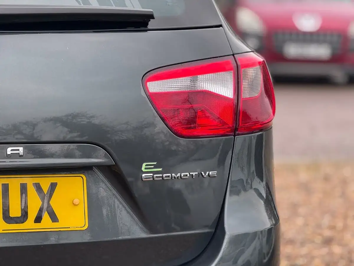 2011-seat-ibiza-12td-s-copa-ecomotive-st-estate-5d-big-11