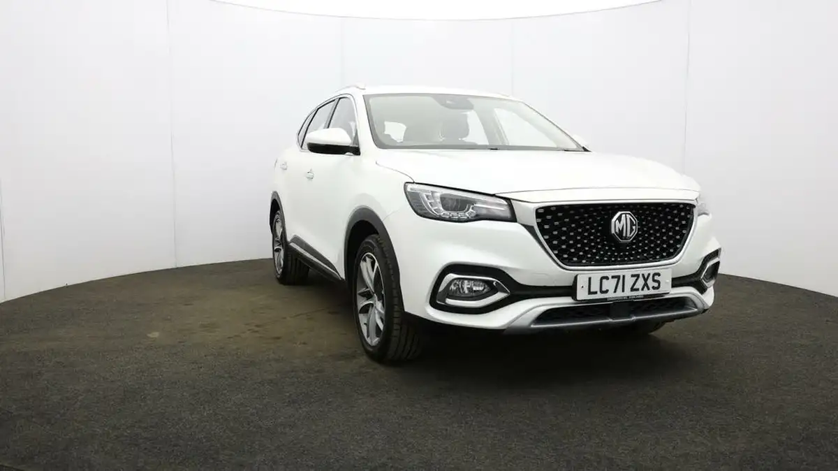 2021-mg-hs-15t-gdi-excite-162ps-big-37