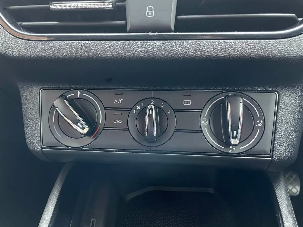 2019-skoda-scala-10-tsi-se-115ps-big-27