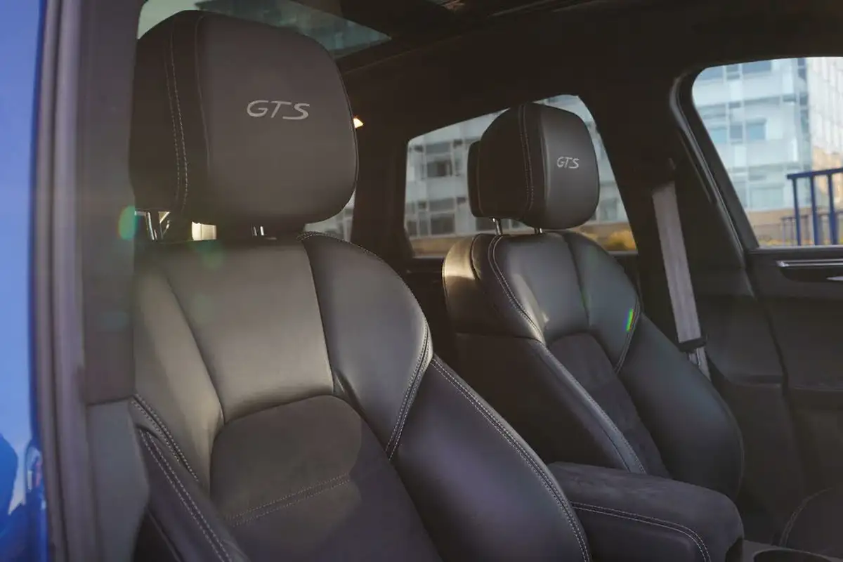2016-porsche-macan-30-gts-big-12