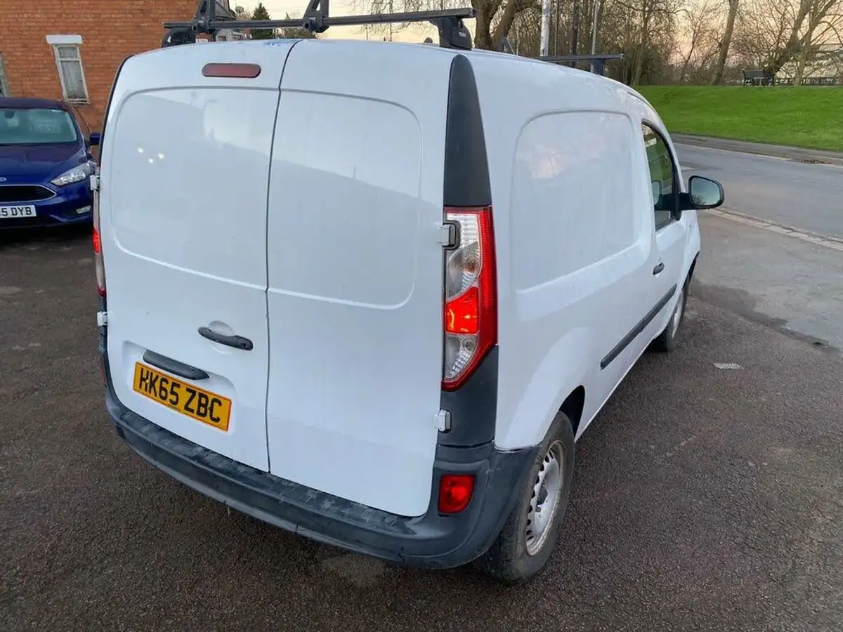 2015-renault-kangoo-15td-ml19-dci-75-business-panel-big-6