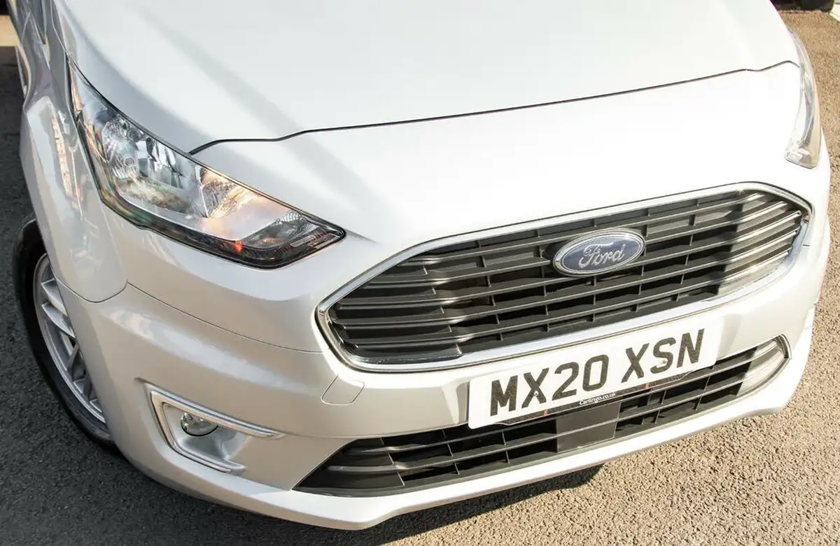 2020-ford-grand-tourneo-connect-15-titanium-big-10