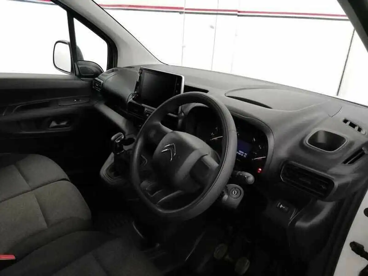 2021-citroen-berlingo-15bluehdi-1000-enterprise-100pseu6dt-e-ss-panel-big-9