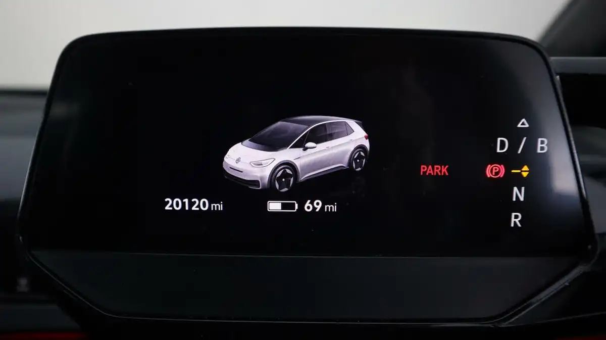 2022-volkswagen-id3-e-life-204ps-58kwh-pro-performance-big-10
