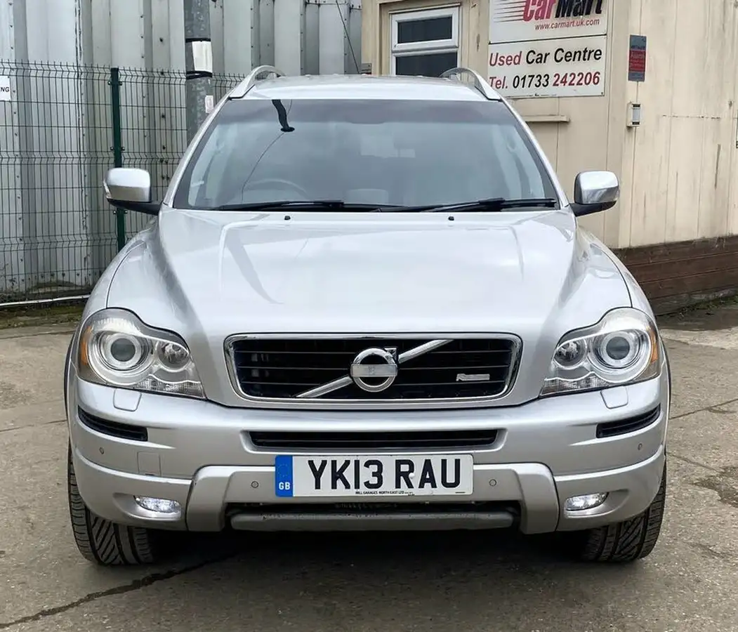 2013-volvo-xc90-24td-r-design-nav-big-4