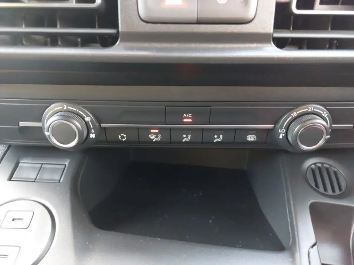 2024-citroen-berlingo-15-bluehdi-m-enterprise-100pseu6e-big-15