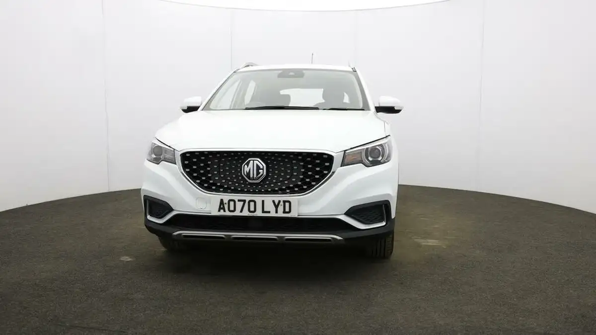 2020-mg-zs-suv-e-exclusive-ev-big-1