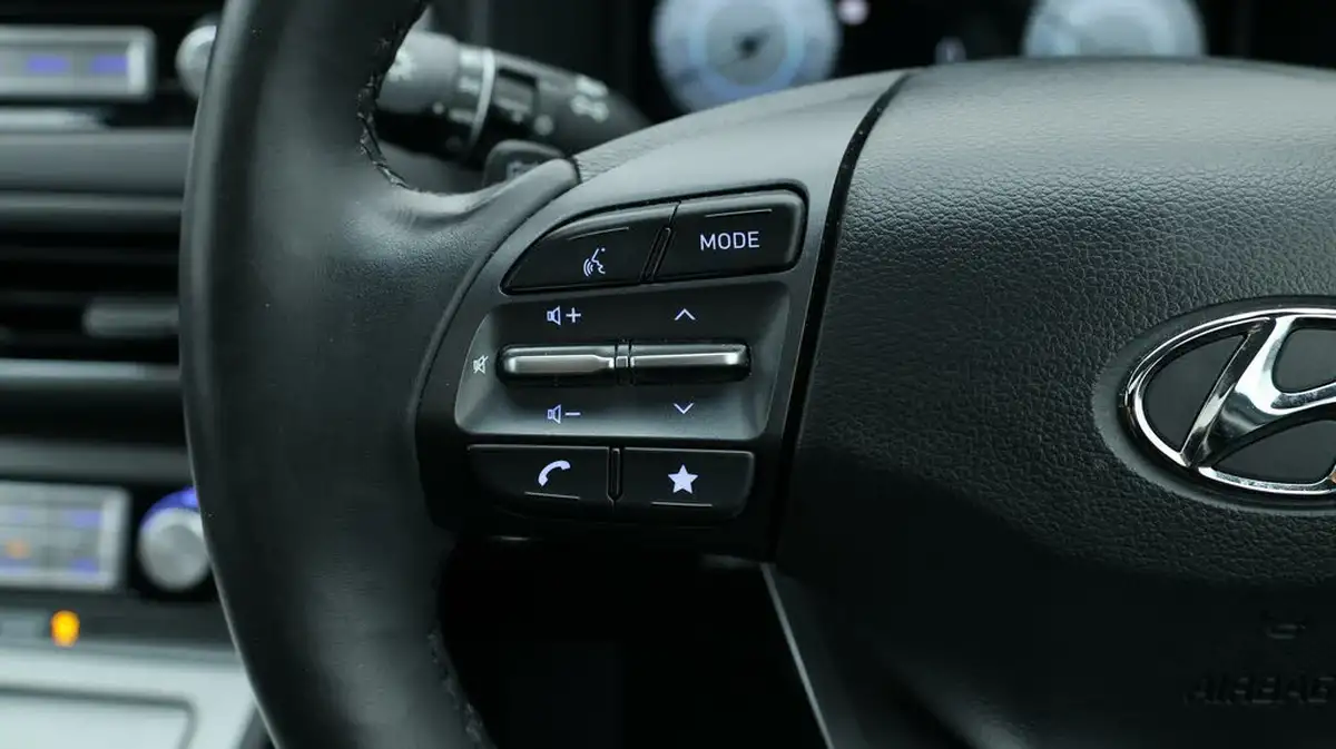 2022-hyundai-kona-e-ultimate-big-26