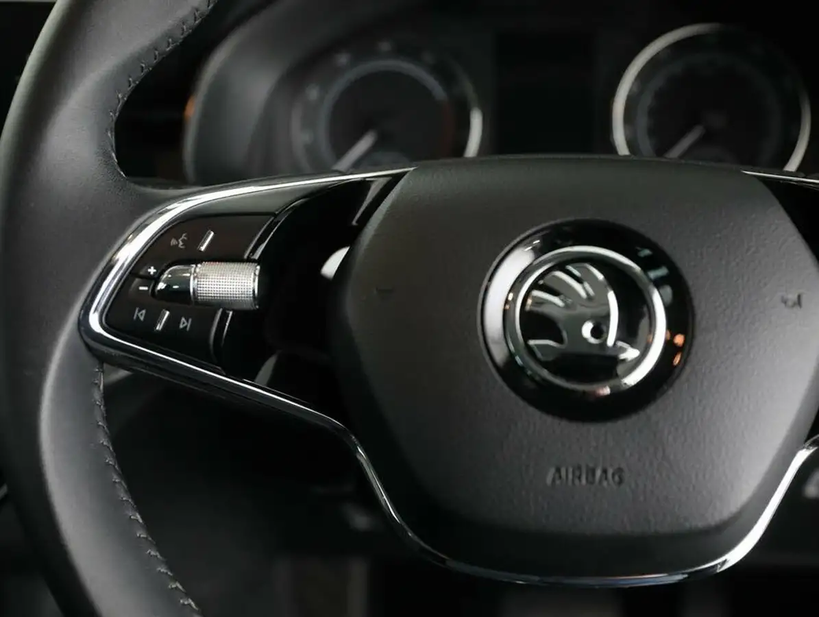 2023-skoda-kamiq-10-tsi-se-drive-110ps-dsg-big-18